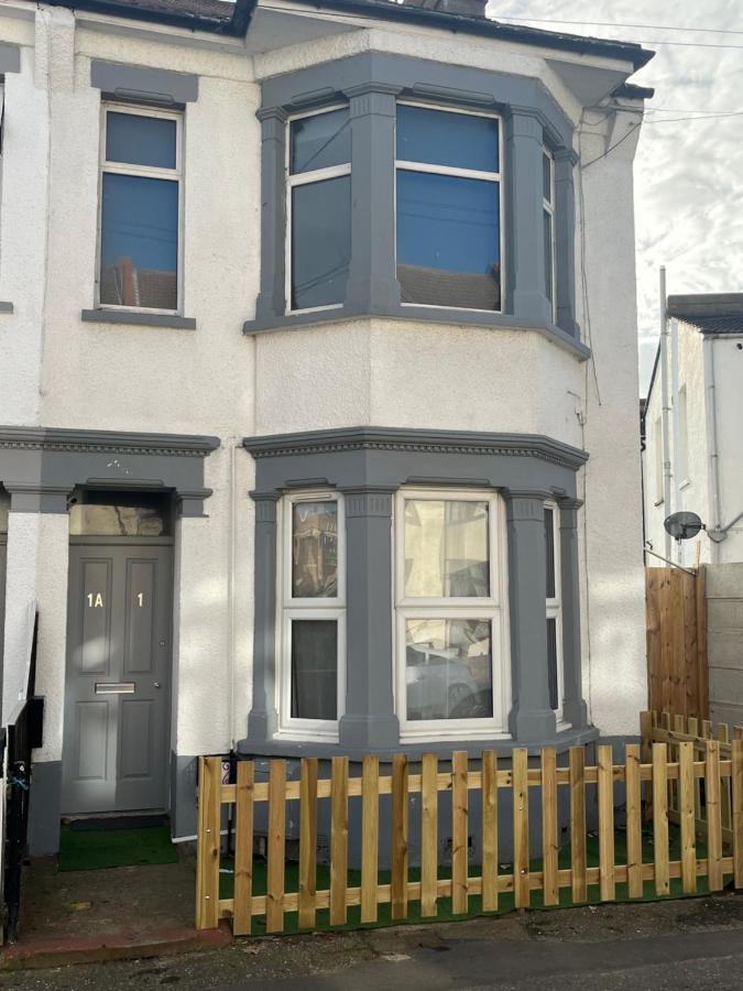 Beresford 1St Floor Seafront Apartment Southend-on-Sea Exterior photo